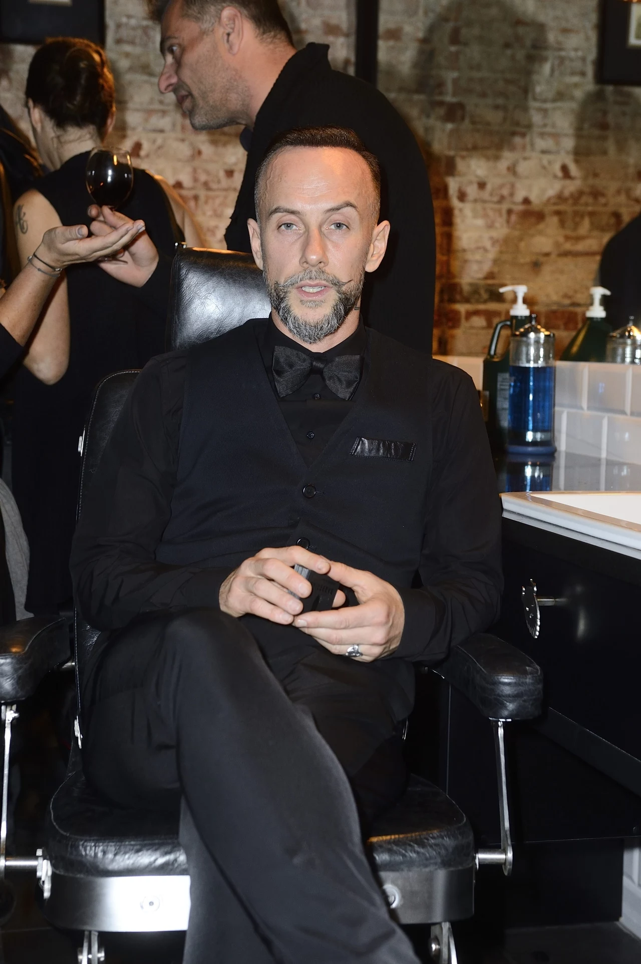 Nergal w Academy&Barber Shop 