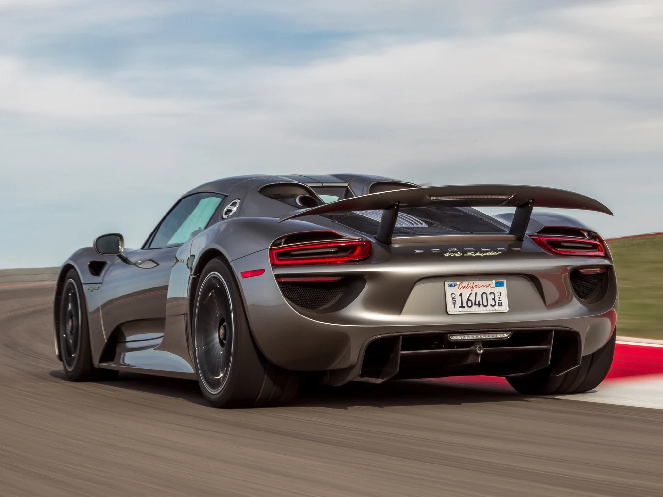 Porsche 918 Spyder (wersja USA)