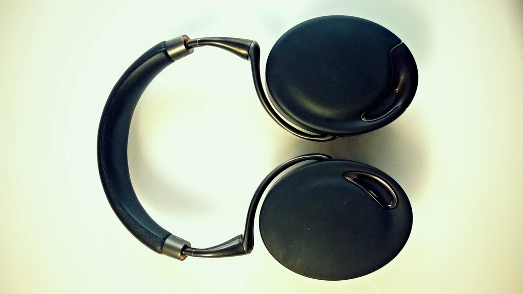 Parrot Zik - pierwsza liga wśród słuchawek Bluetooth