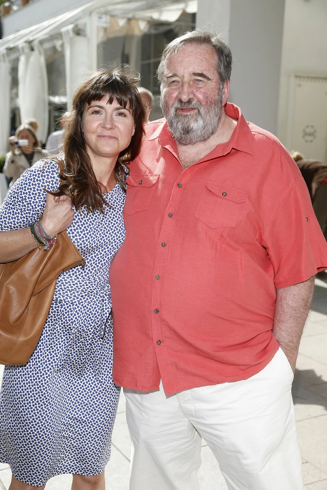 Krzysztofa Kowalewskiego wspiera partnerka Agnieszka Suchora Krzysztofa Kowalewskiego wspiera partnerka Agnieszka Suchora