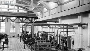 Państwowa Fabryka Związków Azotowych w Mościcach - fragment hali instalacji przygotowania mieszanki