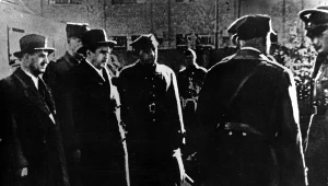 Kapitulacja Warszawy, 28 września 1939 r. Polska delegacja z prezydentem Stefanem Starzyńskim (drugi od lewej)