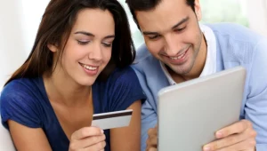 Cyfrowa dystrybucja jest wygodna, ale to wciąż nie każdego przekonuje