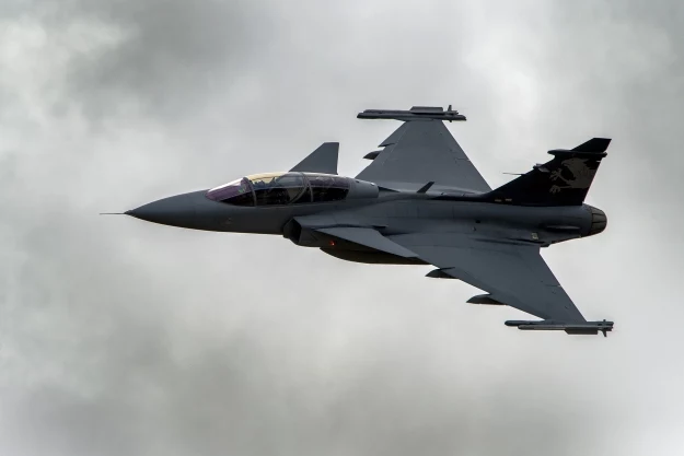 Gripen F