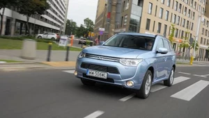 Mitsubishi Outlander PHEV Instyle Navi - test