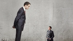 Amerykanin Robert Pershing Wadlow miał 272 cm wzrostu i ważył 222 kg.