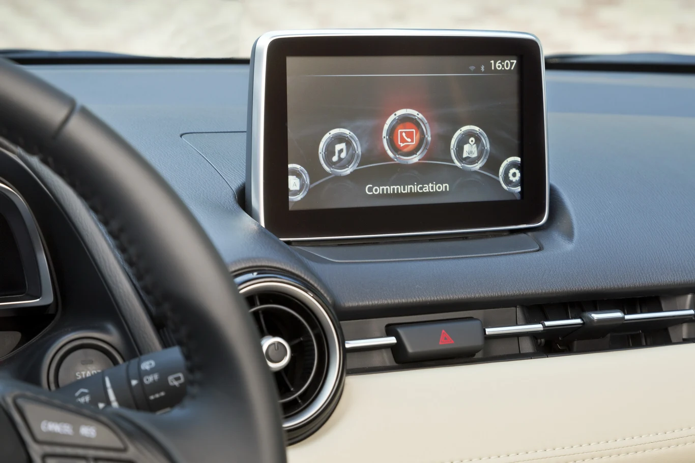 Mazda 2 (2015)
