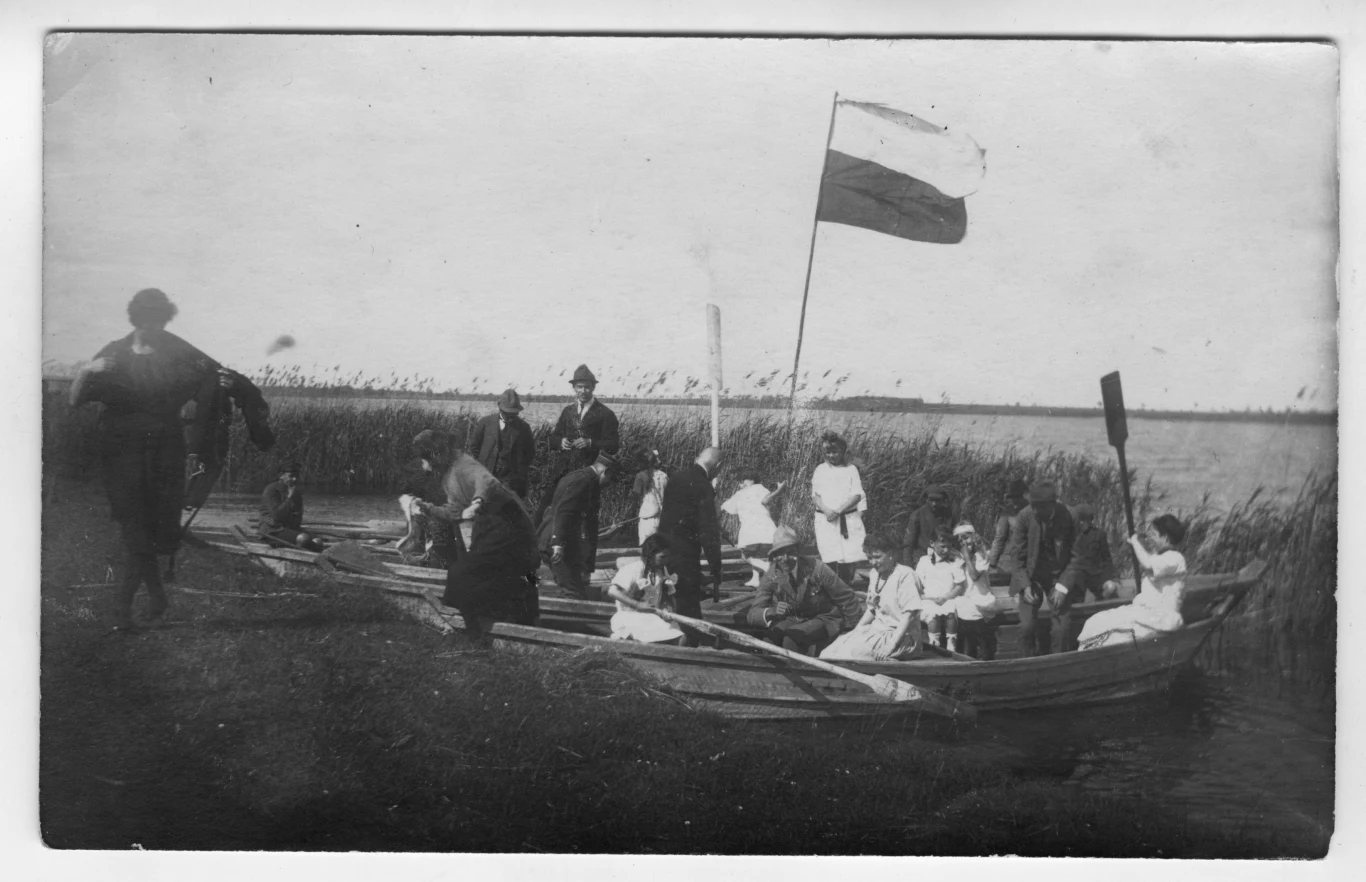Piknik z okazji odzyskania przez Polskę niepodległości, 1918 Piknik z okazji odzyskania przez Polskę niepodległości, 1918