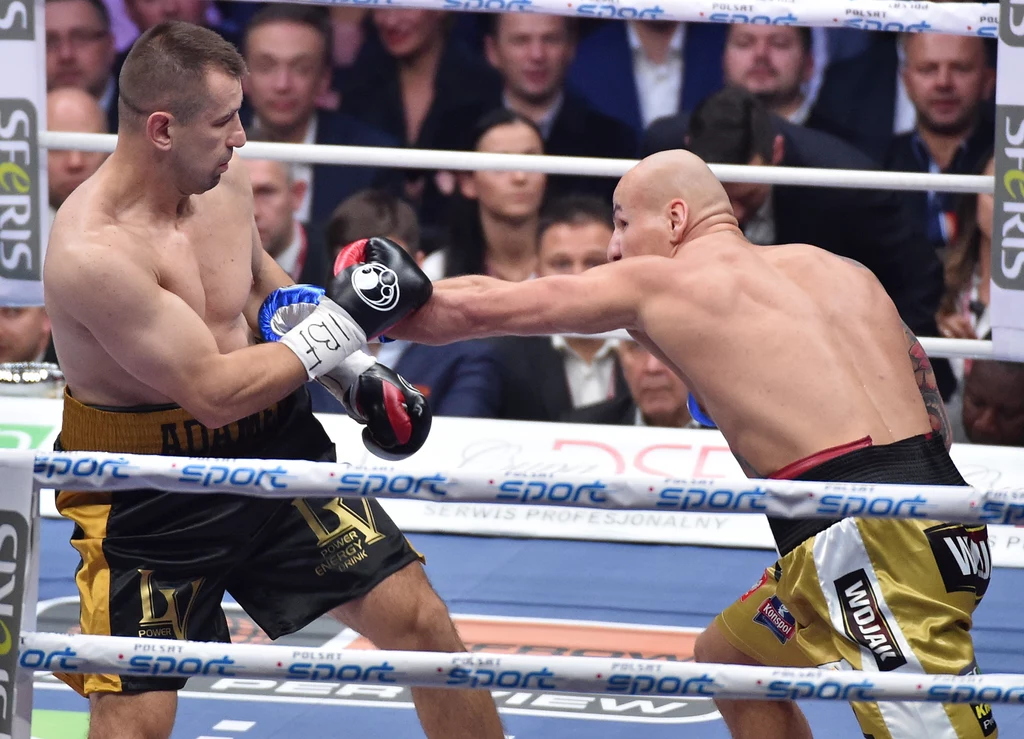Artur Szpilka pokonał jednogłośnie na punkty Tomasza Adamka w walce wieczoru bokserskiej gali w Kraków Arenie