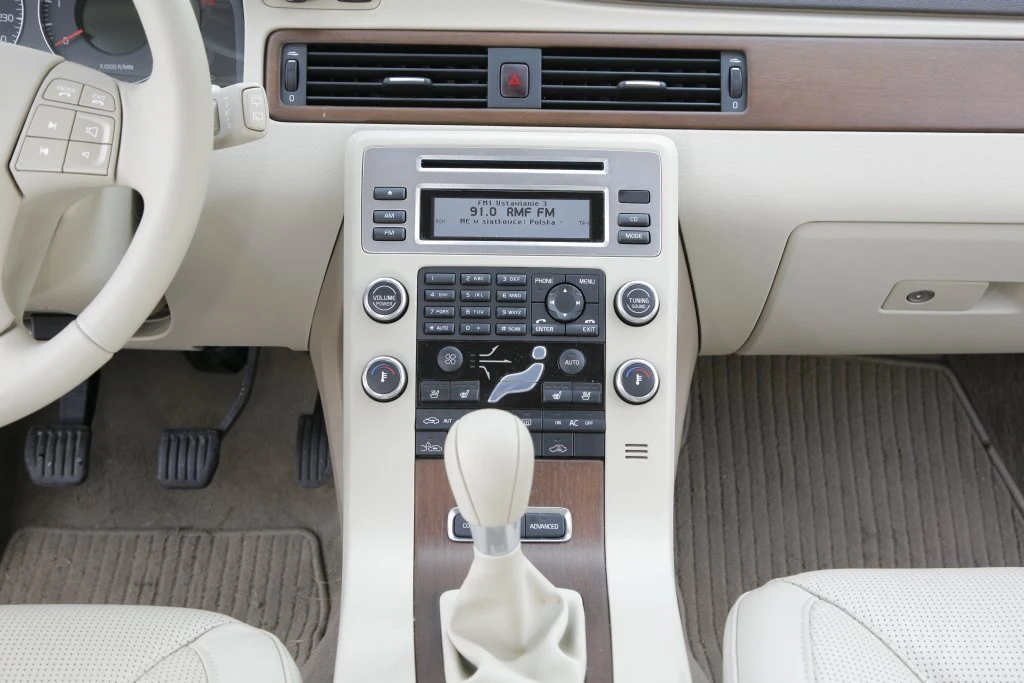 Używane: Audi A6 C6 (2004-2011) vs Volvo V70 (2007-) Używane: Audi A6 C6 (2004-2011) vs Volvo V70 (2007-)