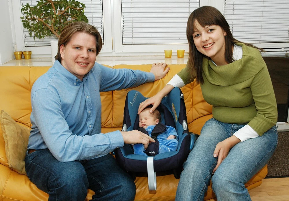 Filip z żoną i synkiem (2005 rok) Filip z żoną i synkiem (2005 rok)