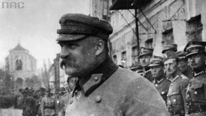 Józef Piłsudski. Biografia przewrotna