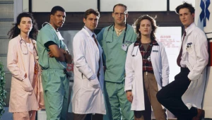 Tak wyglądała obsada pilota wyemitowanego jesienią 1994 r. przez NBC. Mało kto wie, że Julianna Margulies początkowo walczyła o rolę żony dr Greena, a rolę dr. Bentona miał zagrać Michael Beach. Wells stwierdził jednak, że nie pasuje do zespołu i zatrudnił Eriqa La Salle.
