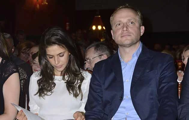 Weronikę Rosati i Piotra Adamczyka czeka rozłąka Weronikę Rosati i Piotra Adamczyka czeka rozłąka