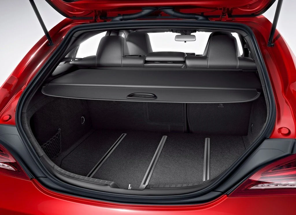Mercedes CLA Shooting Brake (2016) Mercedes CLA Shooting Brake (2016)