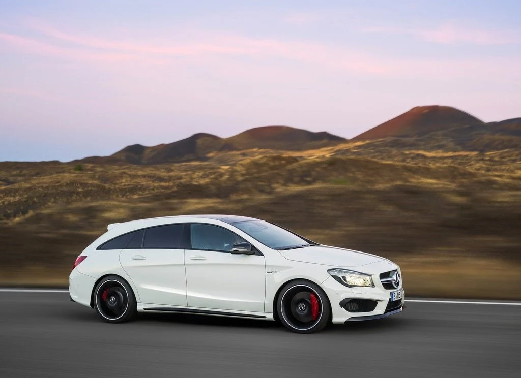 Mercedes CLA 45 AMG Shooting Brake (2016) Mercedes CLA 45 AMG Shooting Brake (2016)