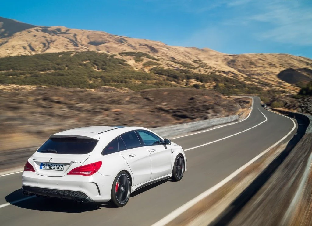 Mercedes CLA 45 AMG Shooting Brake (2016) Mercedes CLA 45 AMG Shooting Brake (2016)