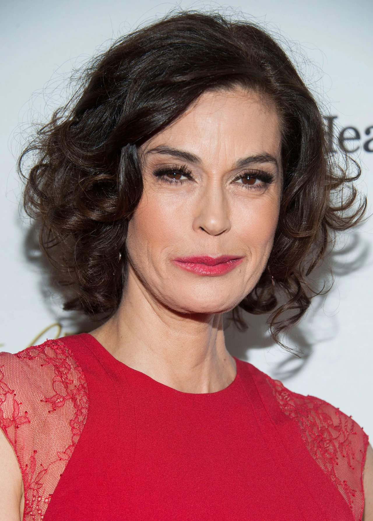 Teri Hatcher walczy z przemocą wobec kobiet Teri Hatcher walczy z przemocą wobec kobiet