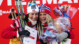 Marit Bjoergen i Therese Johaug