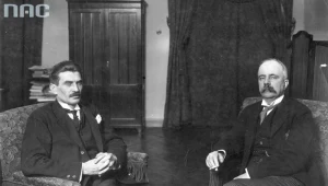 Spotkanie Jamesa Hope z angielskiej Izby Gmin z marszałkiem Sejmu Maciejem Ratajem (z lewej), 1925 