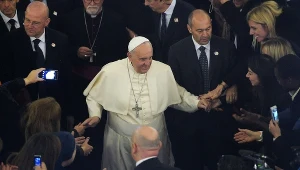 Papież Franciszek w katedrze w Stambule