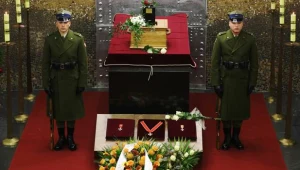Stanisław Mikulski zawsze będzie z nami - mówiła o zmarłym minister kultury Małgorzata Omilanowska.