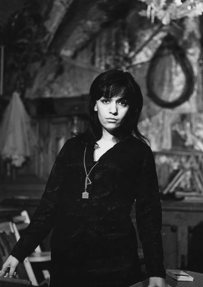 Ewa Demarczyk w Piwnicy pod Baranami, lata 70. Ewa Demarczyk w Piwnicy pod Baranami, lata 70.