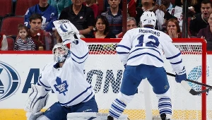 Bramkarz Toronto Maple Leafs James Reimer 