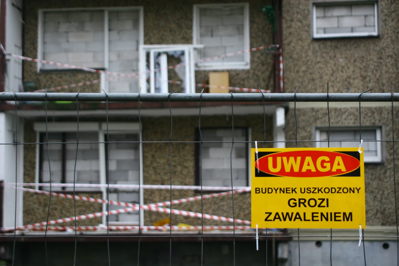 Po wybuchu gazu w bloku w Bytomiu, dziewięć rodzin straciło dach nad głową