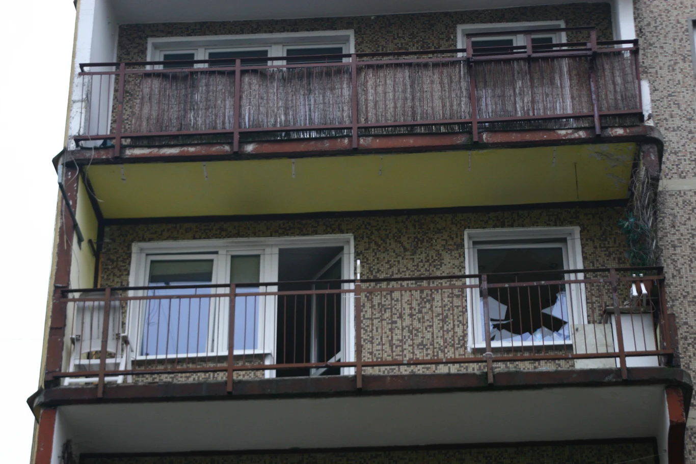 Po wybuchu gazu w bloku w Bytomiu, dziewięć rodzin straciło dach nad głową