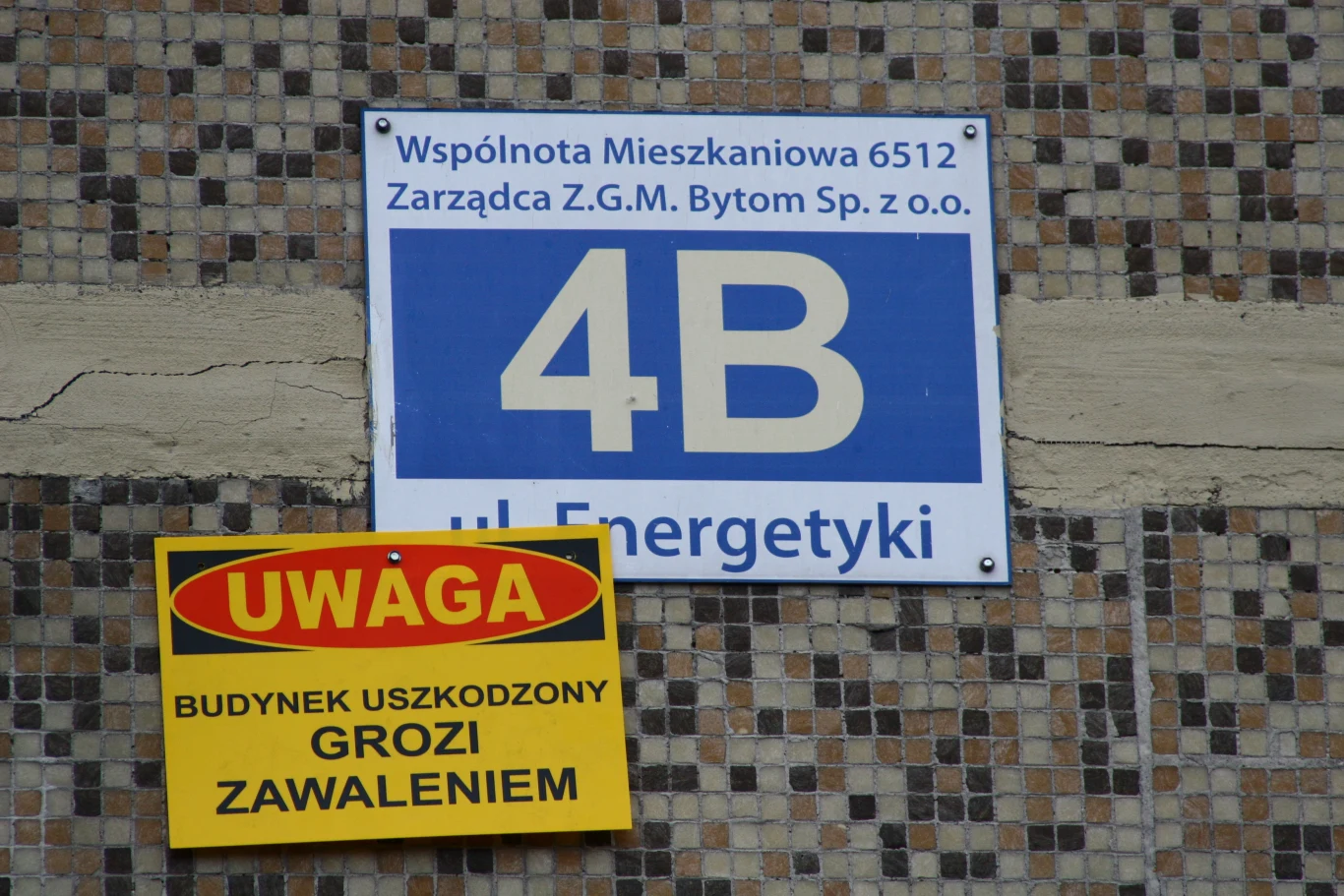 Po wybuchu gazu w bloku w Bytomiu, dziewięć rodzin straciło dach nad głową