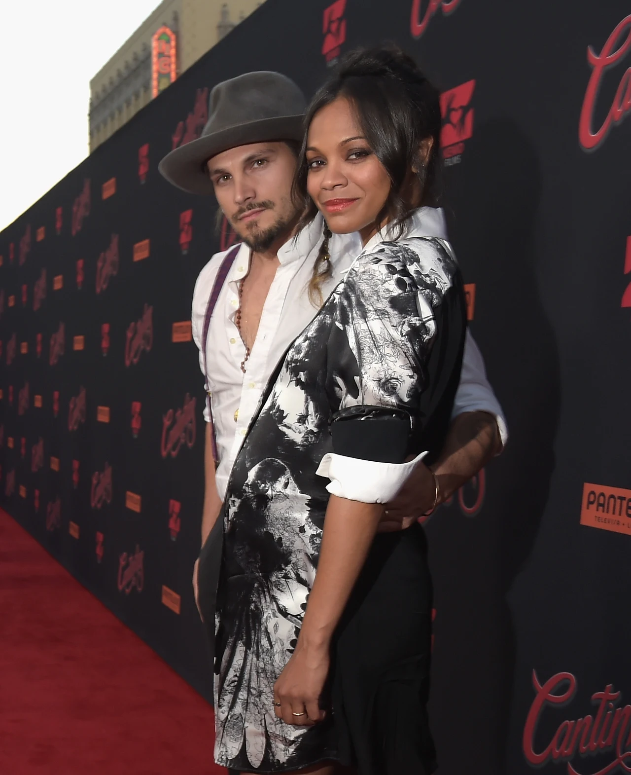 Zoe Saldna urododziła bliźnięta!