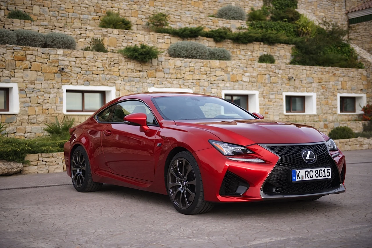 Lexus RCF