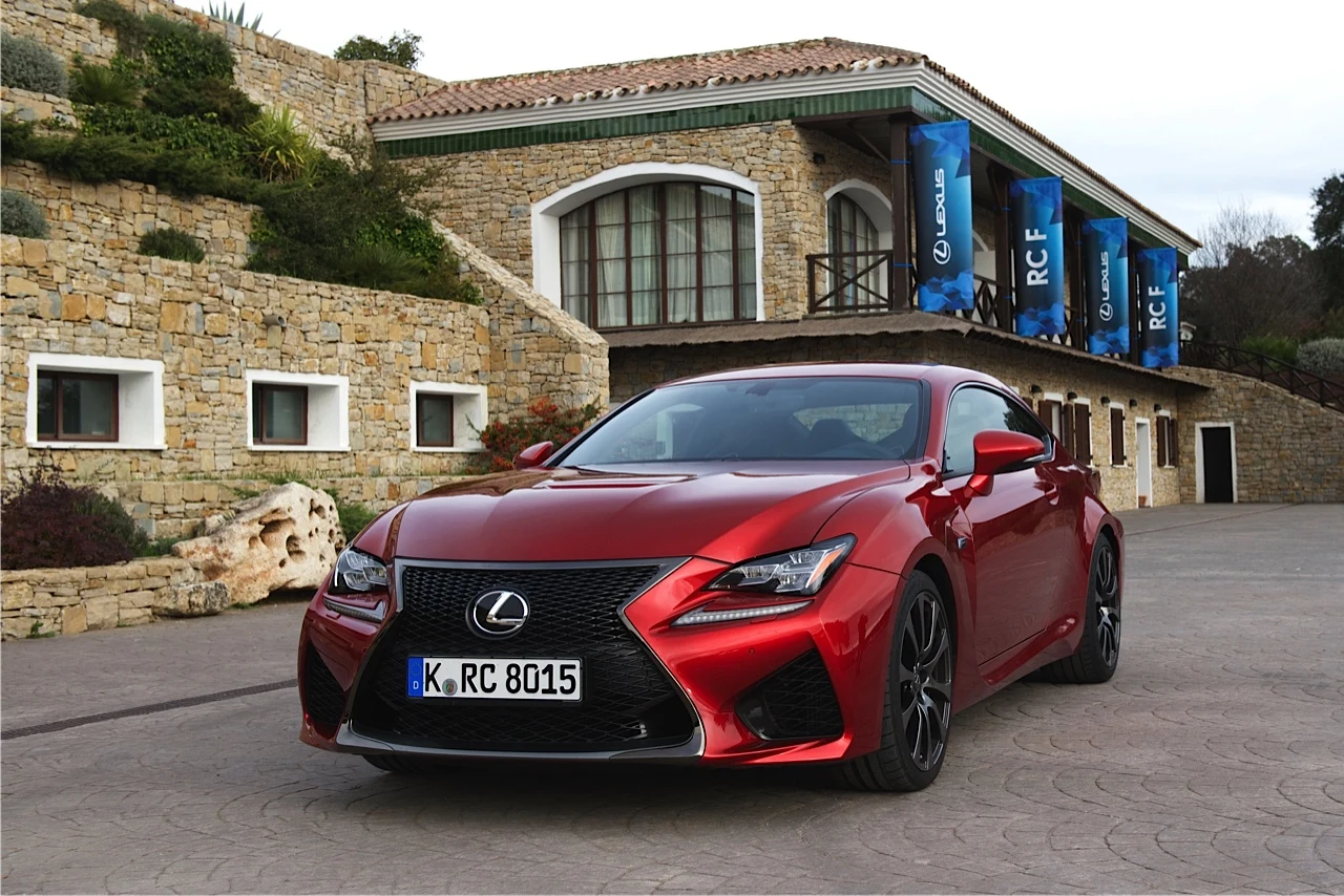 Lexus RCF
