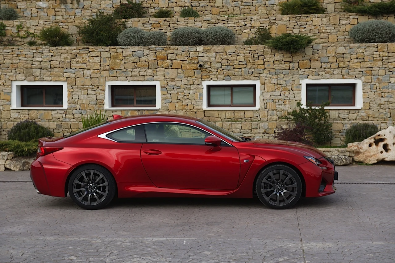 Lexus RCF