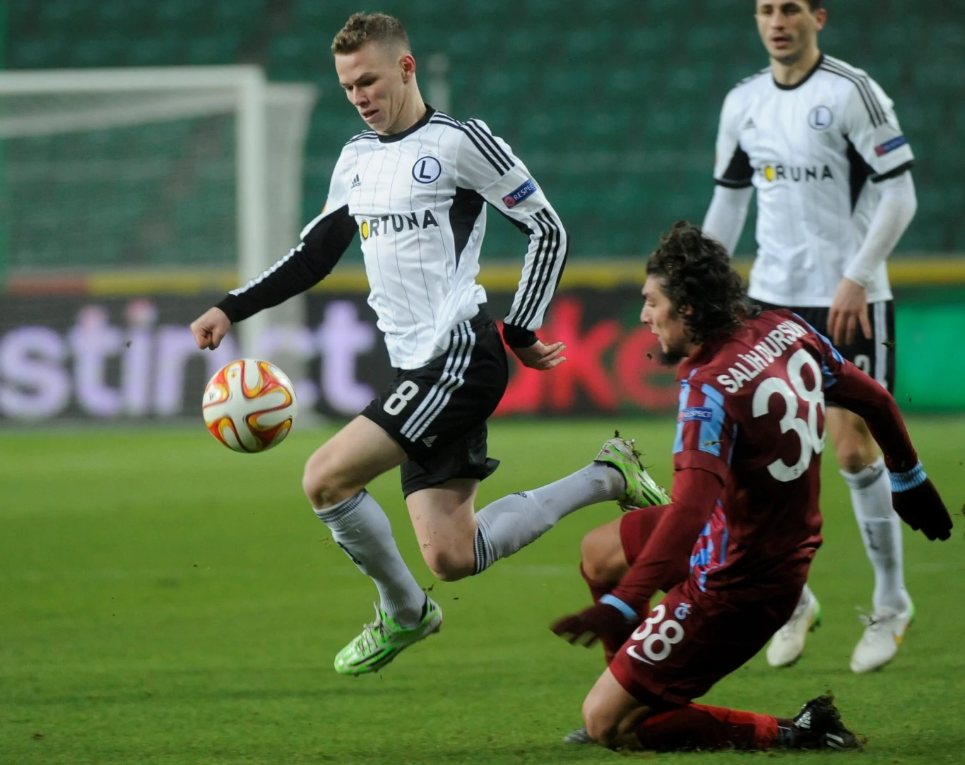 Legia pokonała Trabzonspor. Szkoda, że kibice tego nie widzieli. Legia pokonała Trabzonspor. Szkoda, że kibice tego nie widzieli.