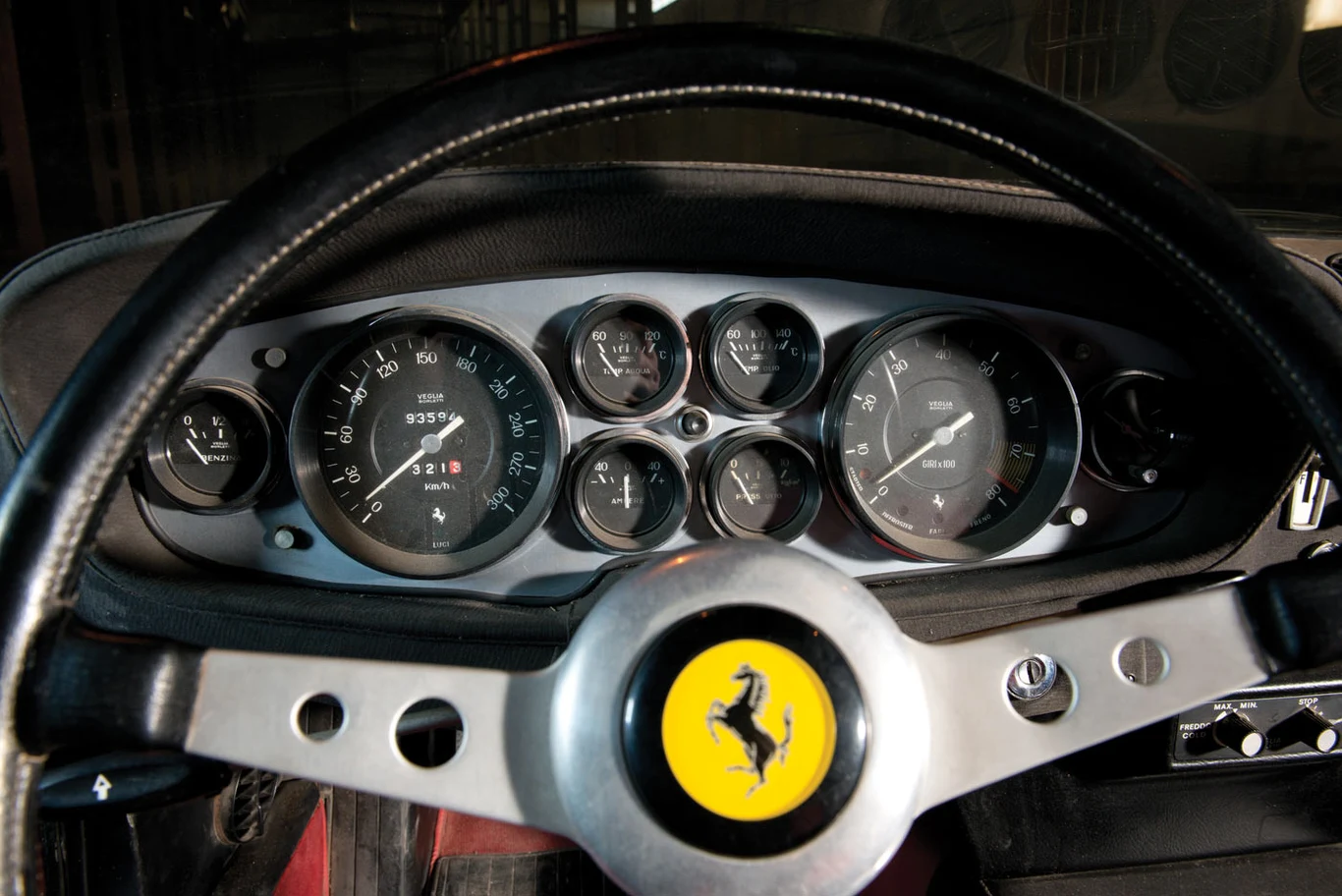 Ferrari 365 GTB/4 Daytona (1971)