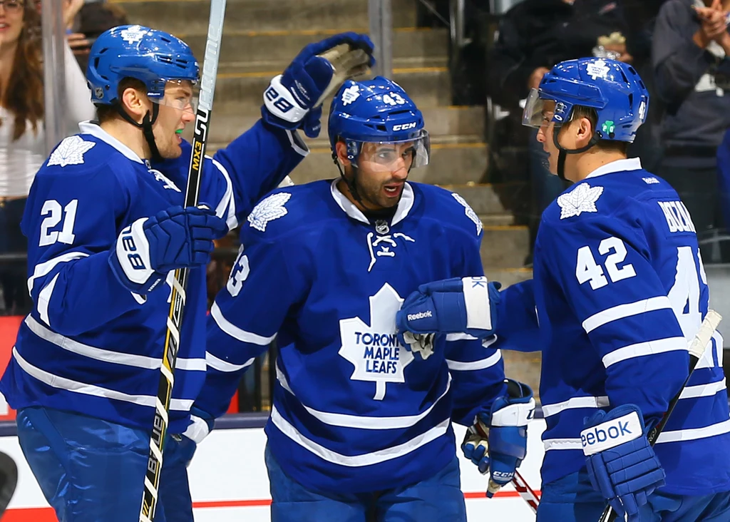 James van Riemsdyk, Nazem Kadri i Tyler Bozak z Toronto Maple Leafs