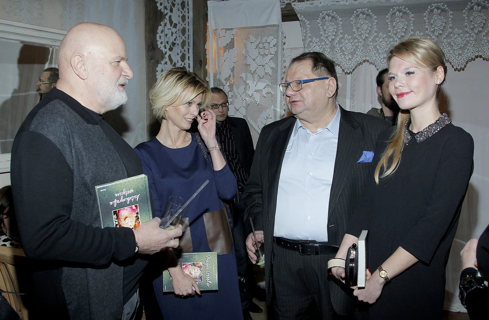 Ryszard Kalisz ponoć zamieszkał już z nową partnerką! Ryszard Kalisz ponoć zamieszkał już z nową partnerką!