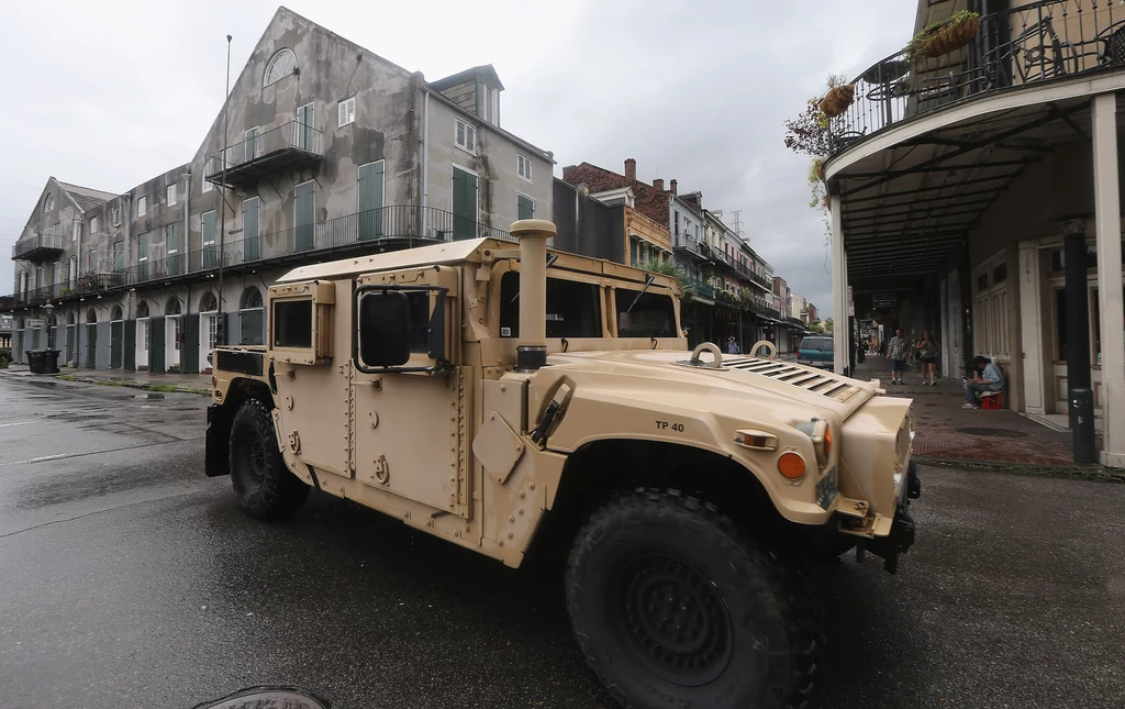 Pojazdy typu humvee są używane przez wiele armii świata (w tym polską), a także amerykańską policję i gwardię narodową