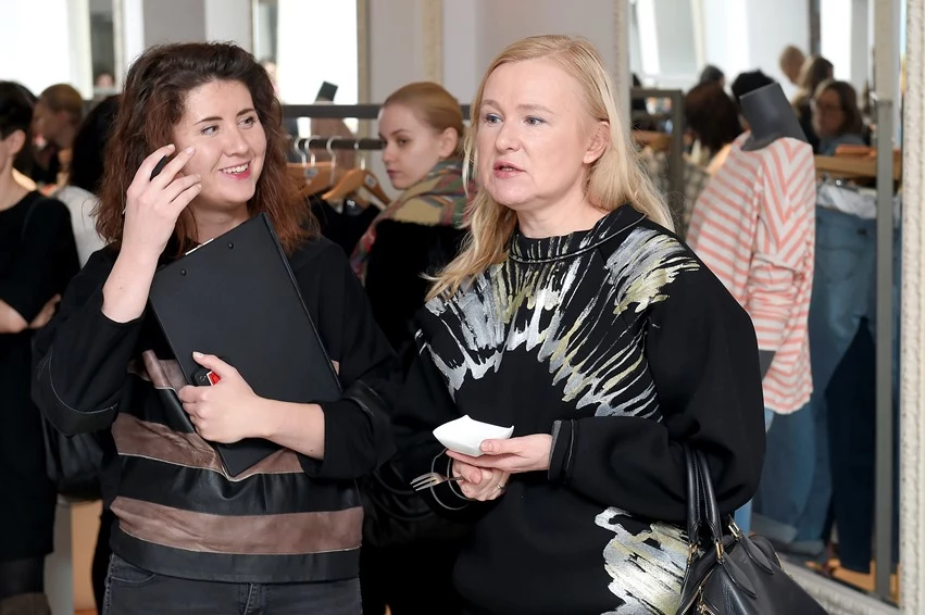 Gościom odwiedzającym z kolei showroom Lee przypadła do gustu szeroka gama jasnych kolorów w sam raz na wiosenne dni Gościom odwiedzającym z kolei showroom Lee przypadła do gustu szeroka gama jasnych kolorów w sam raz na wiosenne dni