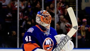 Bramkarz New York Islanders Jaroslav Halak