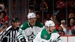 Snajper Dallas Stars Tyler Seguin (na pierwszym planie)