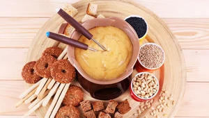 Serowe fondue
