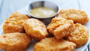 Im kraj bardziej rozwinięty, tym więcej kalorii przeciętnego obywatela pochodzi z żywności ultraprzetworzonej