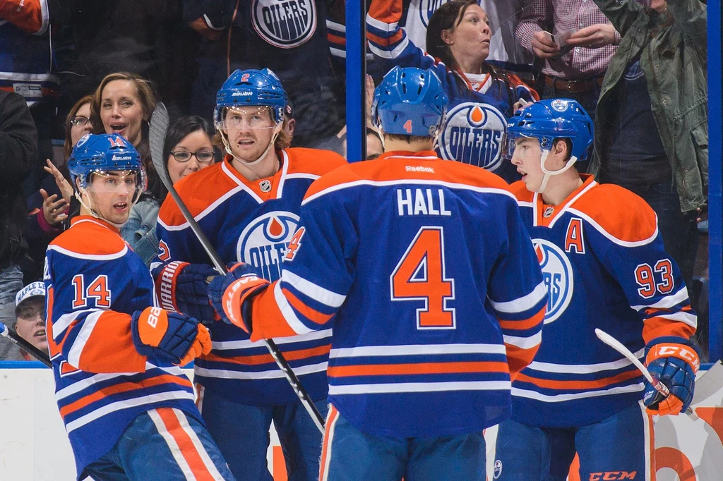 Radość hokeistów Edmonton Oilers Radość hokeistów Edmonton Oilers