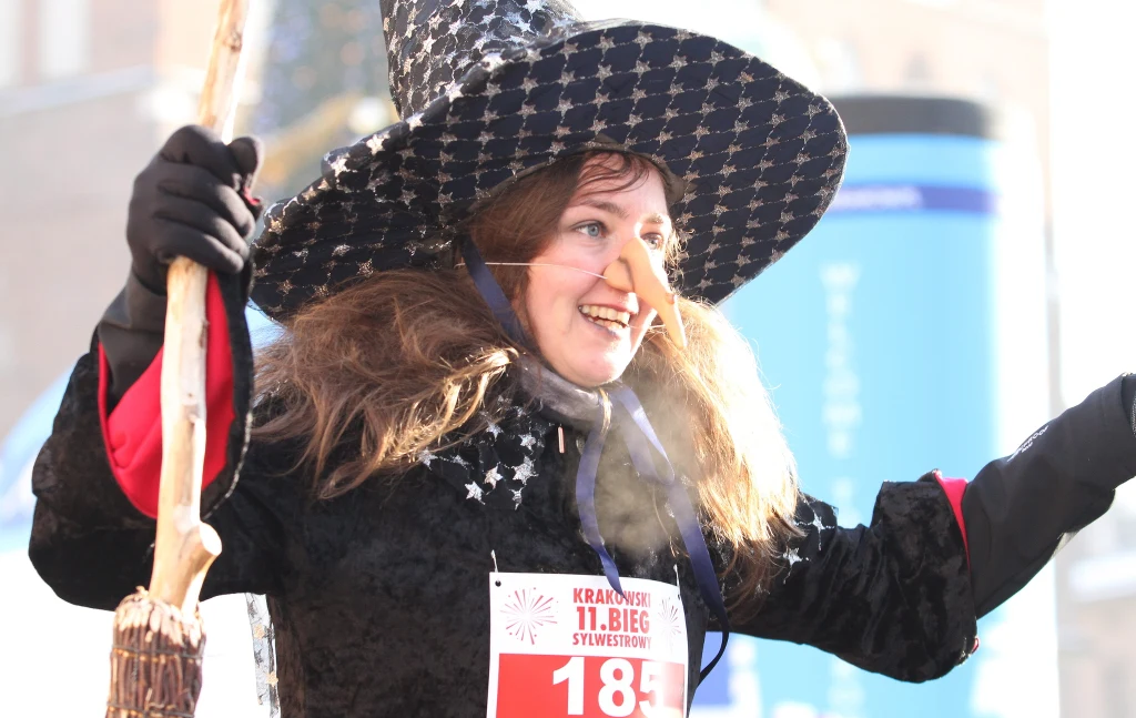 Uczestnicy biegu wykazali się sporą kreatywnością przy tworzeniu przebrań Uczestnicy biegu wykazali się sporą kreatywnością przy tworzeniu przebrań