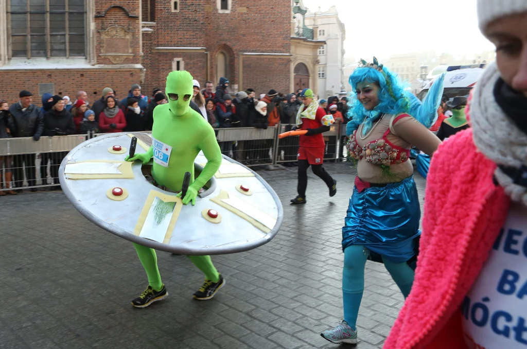 Uczestnicy biegu wykazali się sporą kreatywnością przy tworzeniu przebrań Uczestnicy biegu wykazali się sporą kreatywnością przy tworzeniu przebrań