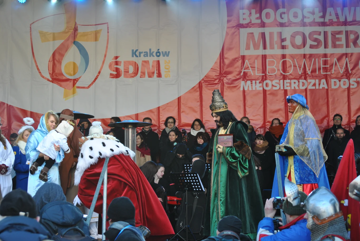 Orszak Trzech Króli w Krakowie zakończyła uroczysta prezentacja hymnu ŚDM 2016