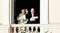 Księżna Charlene i Książę Albert II z dziećmi